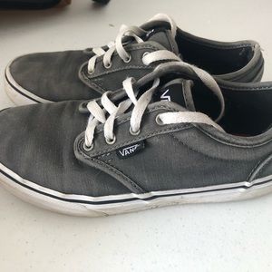 Vans off the wall sneakers (youth size 3.5)